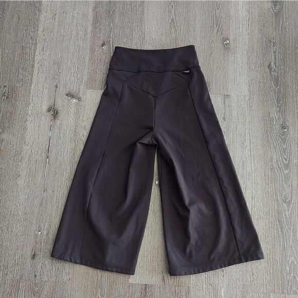 Patagonia Wide Leg Cinch Crop Pants XS - Black - Picture 3 of 8